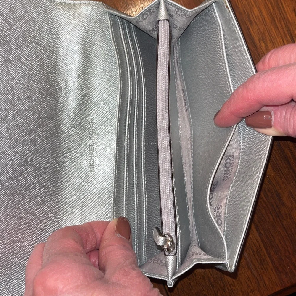 Michael Kors Metallic Silver Wallet - Picture 3 of 7